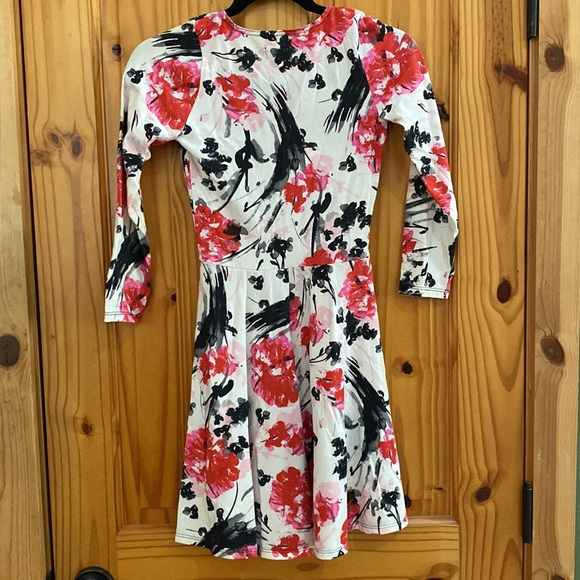 XS Abercrombie & Fitch floral dress - Picture 2 of 5
